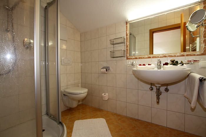 Appartement mit 2 Badezimmern im Apart Pizzeria Rustica im Kaunertal